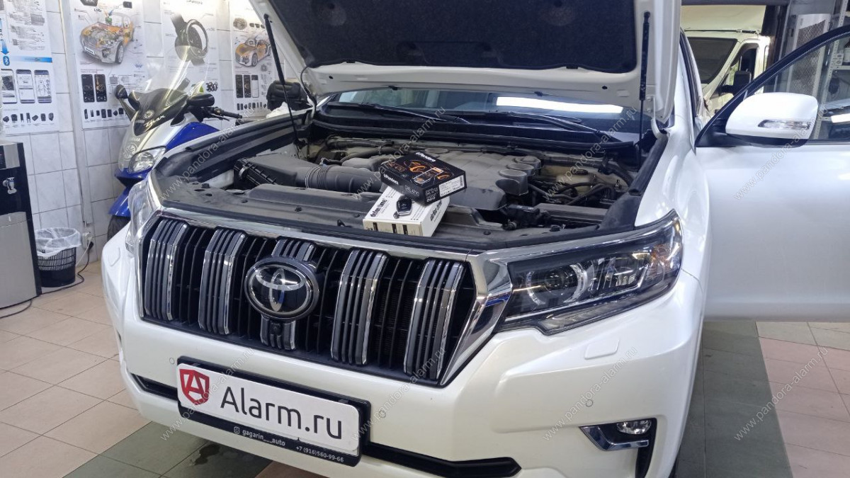 Toyota Land Cruiser Prado установка охранного комплекса на базе Pandora DXL  4710